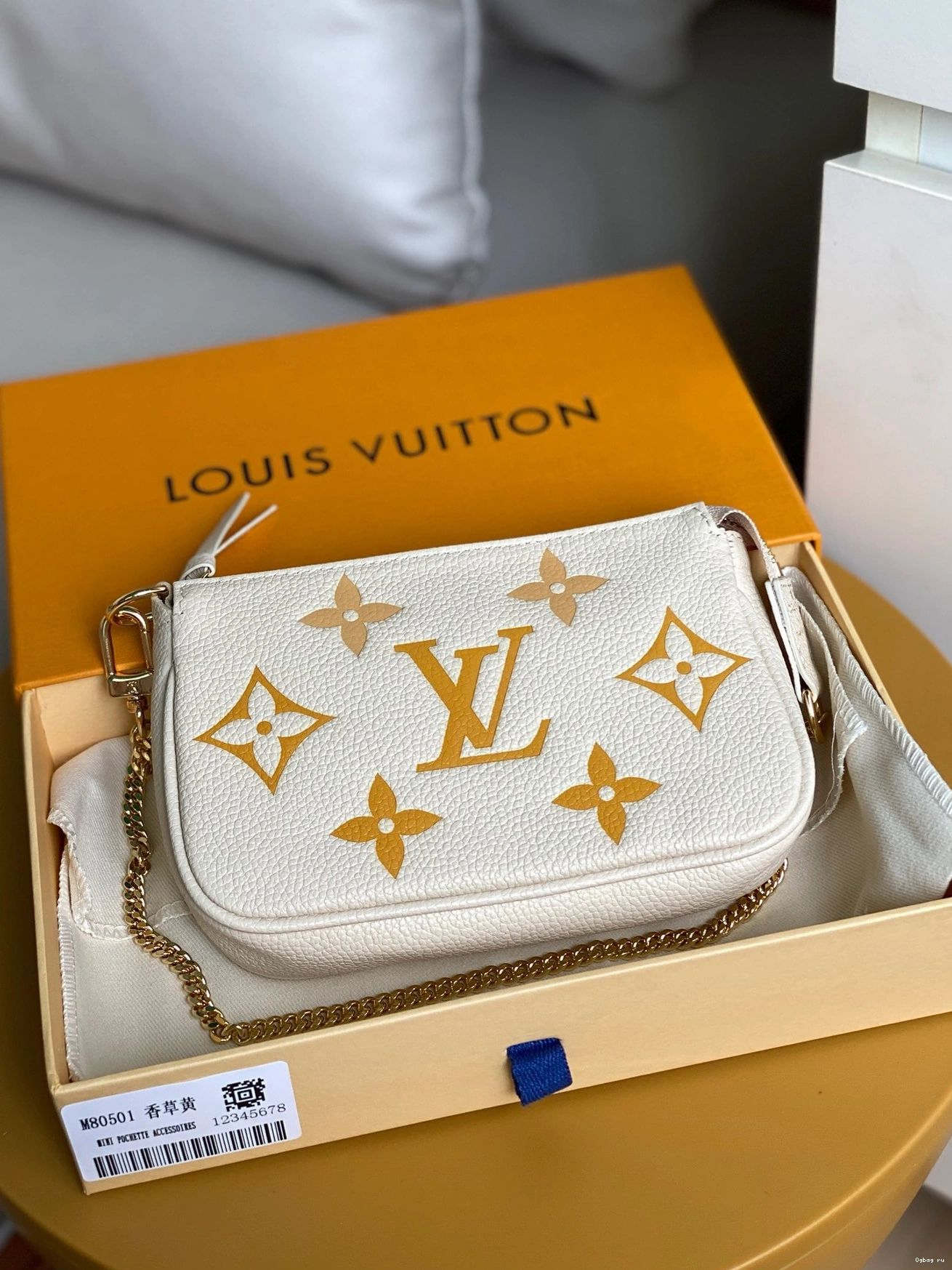 MINI VUITTON LOUIS POCHETTE ACCESSOIRES 0815